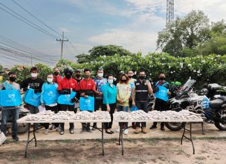 Thai gold merchant donates 5,000 food packages via motorcycle caravan