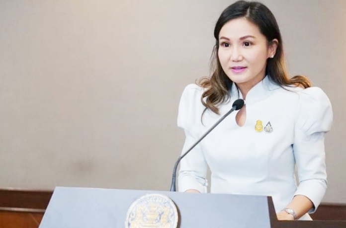 Government spokeswoman Narumon Pinyosinwat.