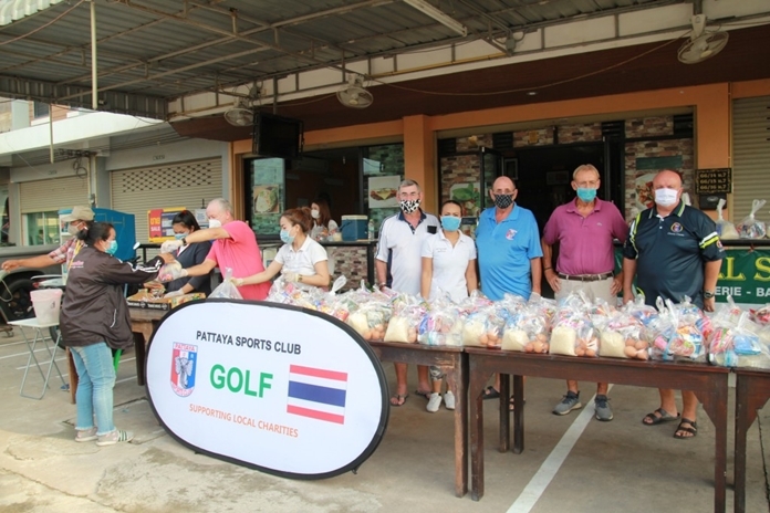 The owners of the Kull Bar on Siam Country Club Road, in cooperation with the Pattaya Sports Club, distributed survival bags containing rice, dried food and daily amenities.