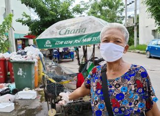Thai scavenger in Sattahip surviving through pandemic