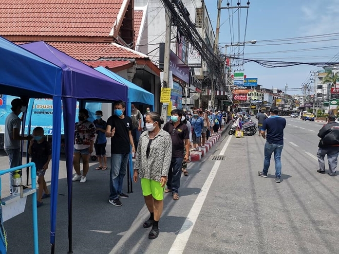 People can take advantage of the “Pattaya Must Survive” food handouts daily from 11:30 a.m. through May 31.