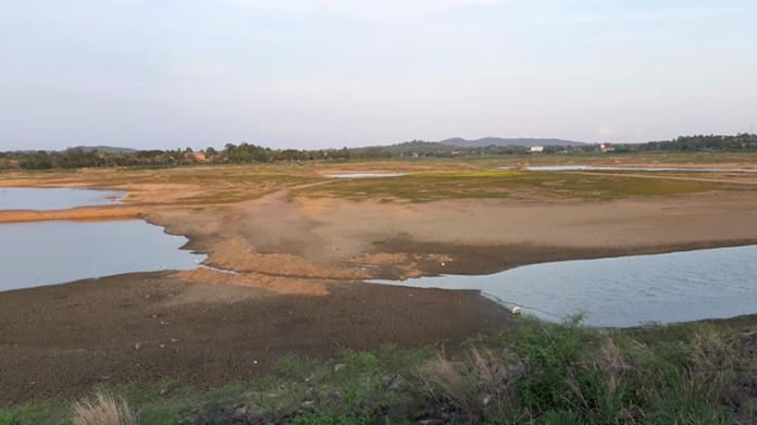 Drought-hit Mapprachan reservoir in Nongprue sub-district, one of the main water reserves supply to Pattaya City and the surrounding areas.