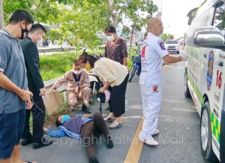 Sailor aids 3 in motorbike crash in Pattaya