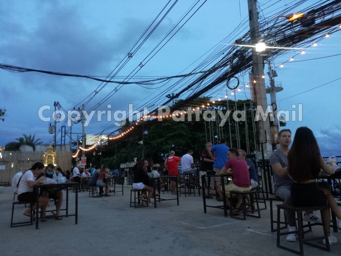 Pattaya restaurants see better times coming thanks to booze sales - Pattaya Mail
