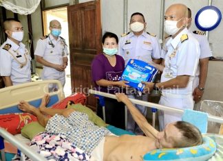 ACDC commander brings aid to infirm Thai marine