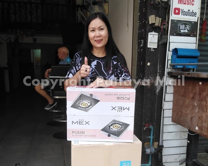 Duangdao Mason, proprietor, said she’s cooking up Thai and western food and invited everyone to come to eat and drink.