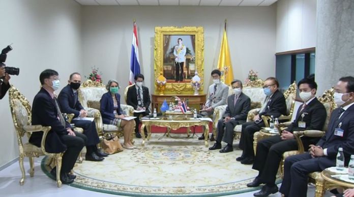 The United Nations Resident Coordinator, Gita Sabharwal joined an introductory meeting with House Speaker Chuan Leeekpai at Parliament on Tuesday.