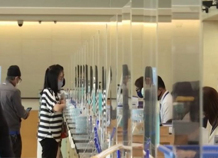 The economy is in the stage of slow recovery and the business sector are starting to adapt to the new trends.