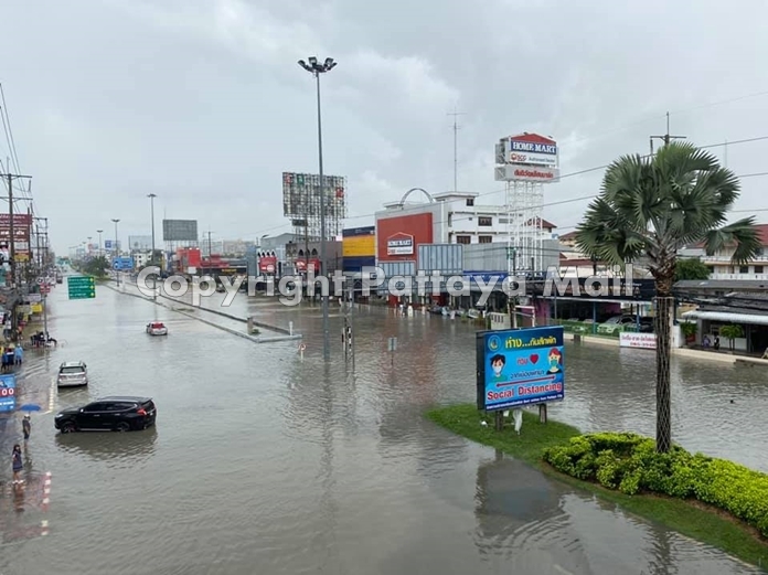 Sukhumvit Road in South Pattaya was inundated at the usual spot.
