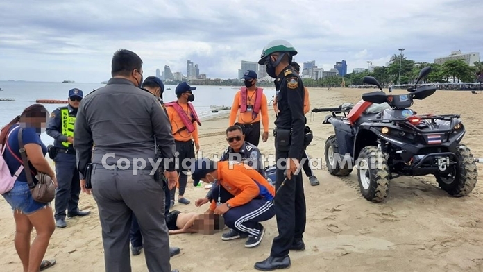 Municipal police save a young boy from drowning