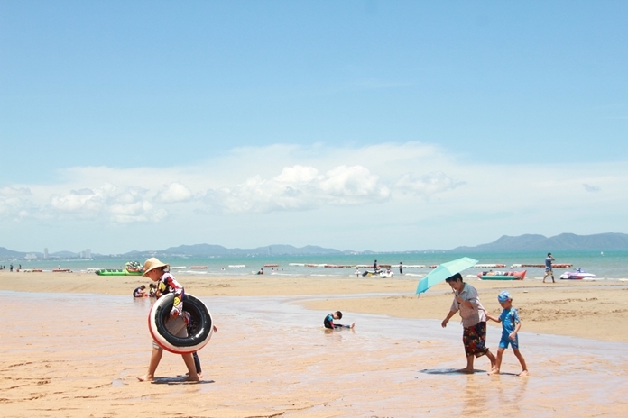 The travel bubble arrangements are being thrashed out with a number of countries including China, Japan and South Korea, the scheme will be put on hold due to a spike in infections.