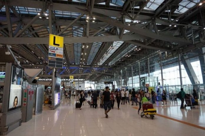 Suvarnabhumi airport recorded about 4,000 domestic passengers and 58 flights per day last month and this month more international flights will bring Thai people home, so the opening of the Covid-19 lab for medical screening will be very useful. 