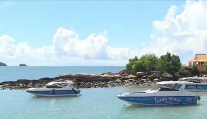 Koh Samet in Rayong province this weekend became very quiet after the report of a recently visiting Egyptian soldier who was found infected with the coronavirus disease 2019.