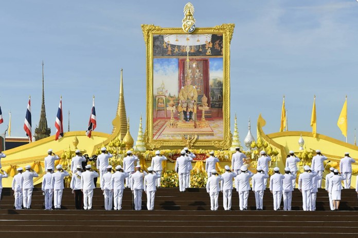 Thai Prime Minister Gen Prayut Chan-o-cha presided over the oath giving ceremony for government officials to pledge themselves as good civil servants and the power of the land held at Sanam Luang.