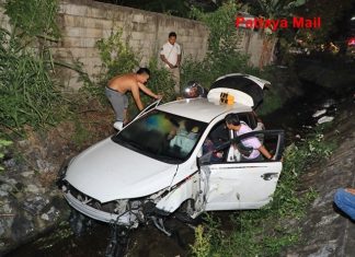 Hospital worker drives into ditch in Sattahip