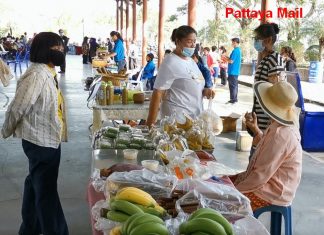 Pattaya suburban community launches flea market to boost economy