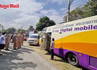 Thai navy delivers 3rd eastern coronavirus field hospital