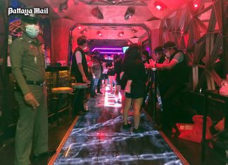 Pattaya health officials test Walking Street bar workers for Covid-19