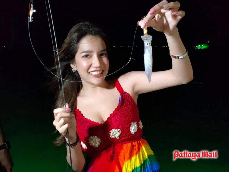 Pattaya-News-1-Pattaya-Squid-Festival-pi