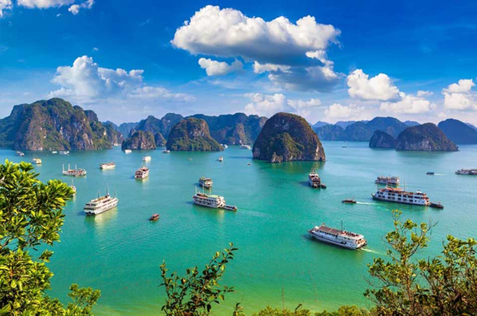 No more travel hassles for foreigners to Vietnam from May 15; Thailand considering June