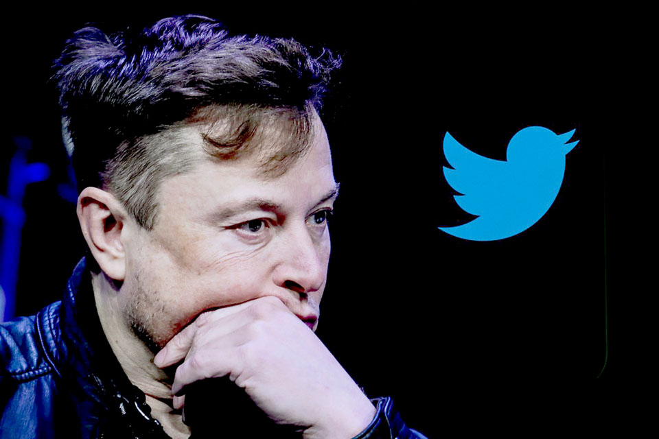t 11 Elon Musk says he will step down as Twitter CEO once successor found