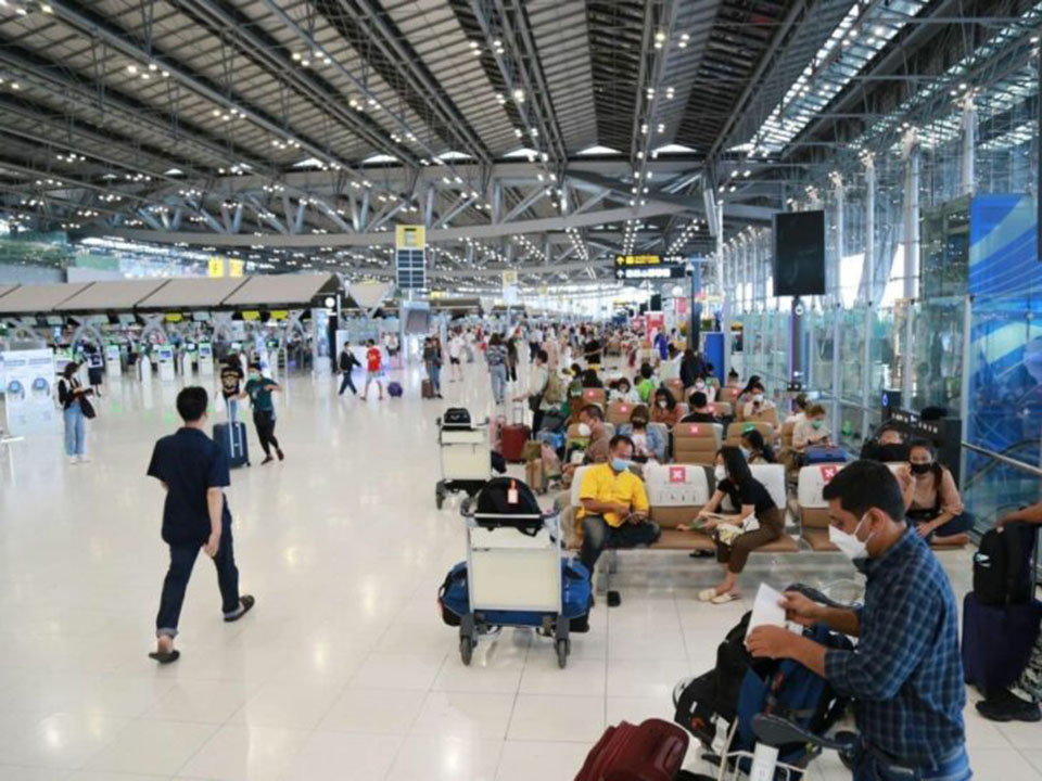 t 02 Bangkok Suvarnabhumi Airport passengers urged to arrive at least 3 hours before departure time 2