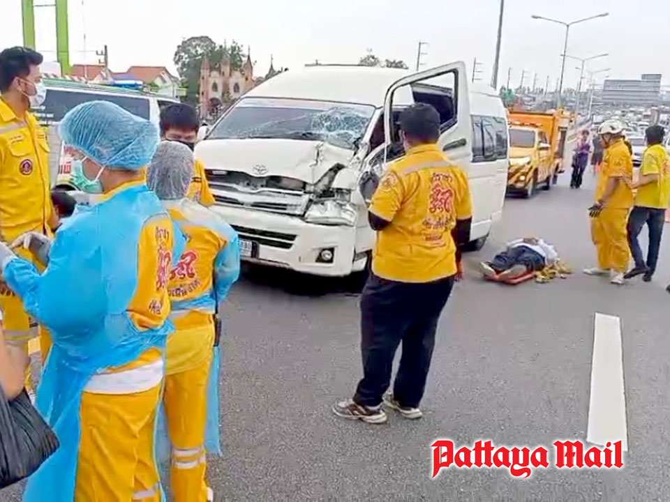 Pattaya News 5 4 Indians hurt in van crash pic 1 copy43