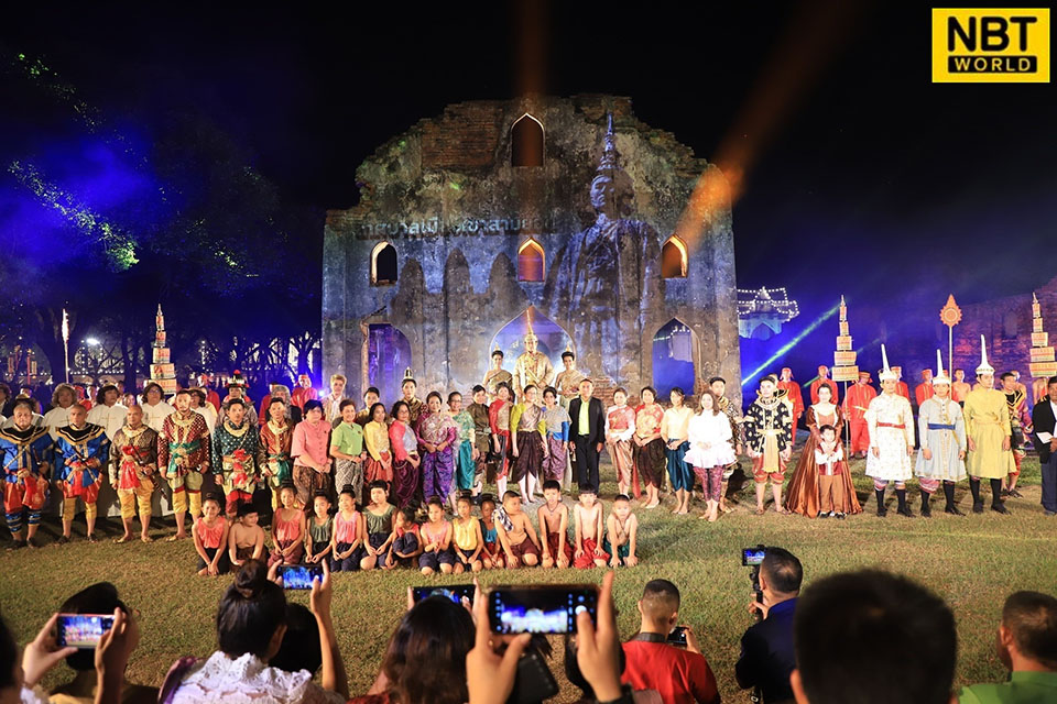 King Narai’s Reign Festival lights up Lopburi