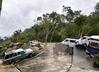 Betong landslide in Southern Thailand damages municipal parking lot, vehicles affected
