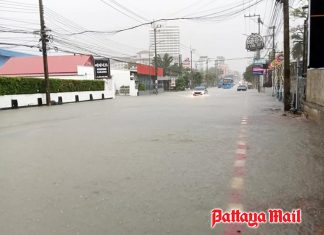Severe heat and thunderstorms in Pattaya and Bangkok; air pollution moderate due to prevailing winds, temperatures 26-28°C