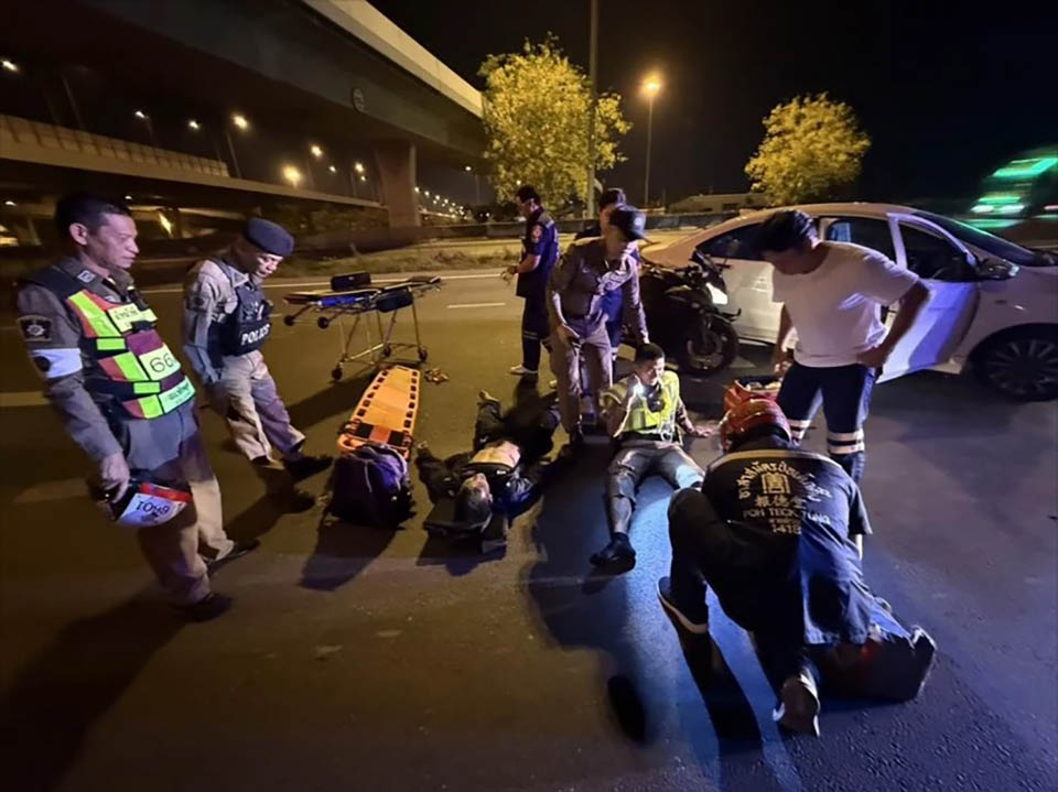 Drunk woman drives against traffic to flee checkpoint, injures two ...