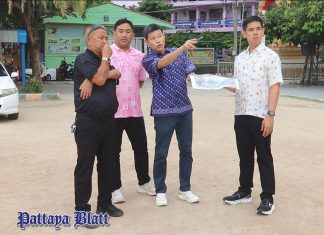 Pattaya plant Kunstrasen-Fußballplatz an School No. 8