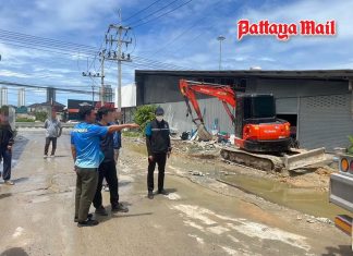 Pattaya cement company fined 10,000 baht for dumping waste into public drainage