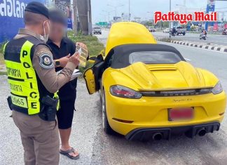 Police catch man using fake red license plate on luxury Porsche bought from Facebook