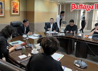 Thailand launches tourism crisis center to assist travellers amid severe southern floods