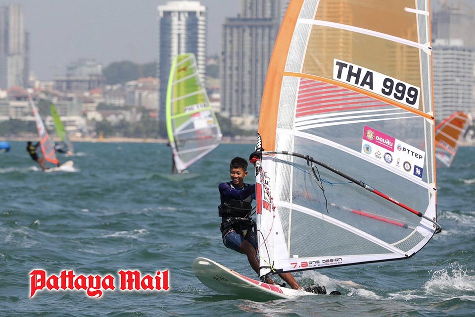 13 nations compete in international windsurfing championship at Jomtien Beach