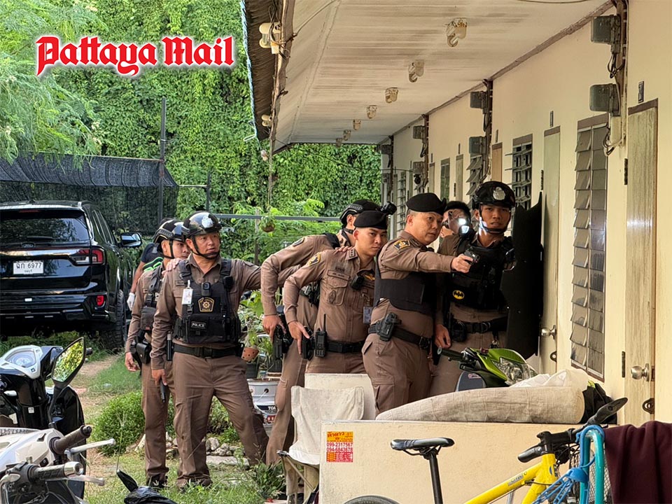 Pattaya Police raid illegal gun workshop, arrest man who guaranteed quality of homemade firearms
