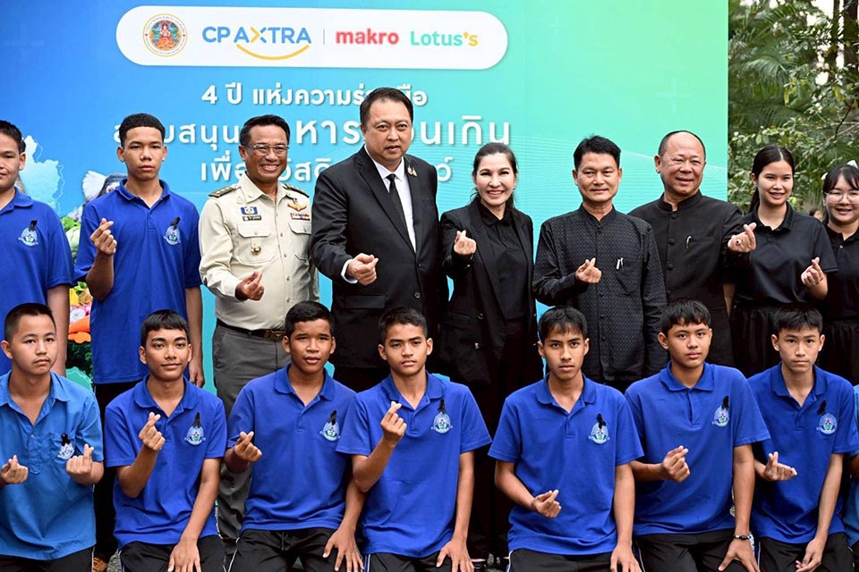 Thailand expands ‘Food for Wildlife’ program to turn surplus food into sustenance for animals