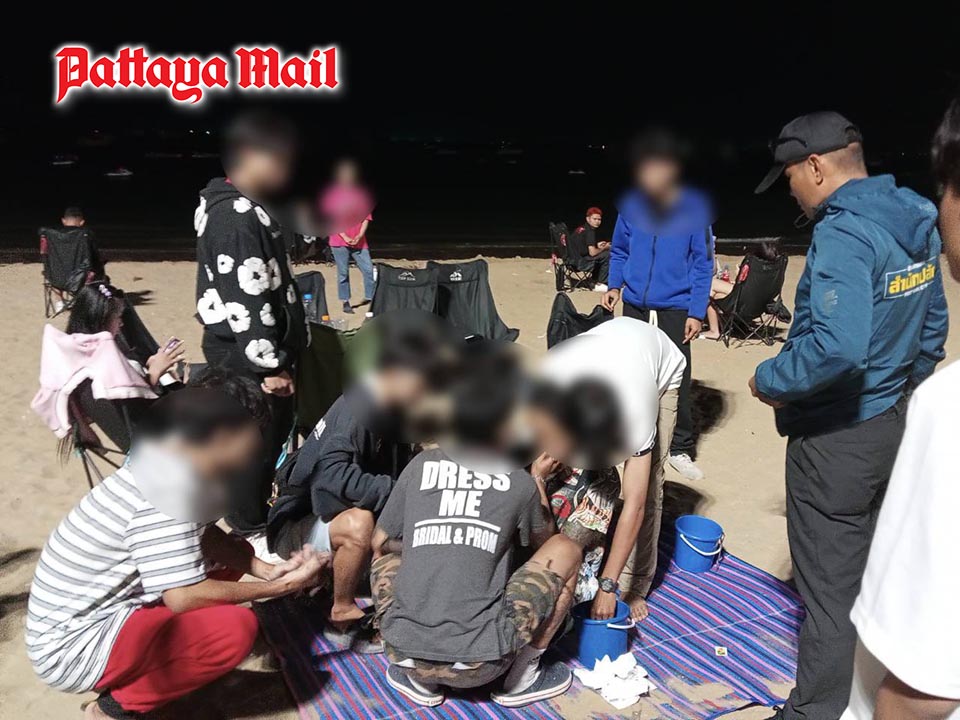 Pattaya Beach panic as young tourist suffers seizure