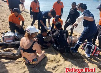 Russian tourist rescued after near-drowning at Jomtien Beach
