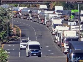 Thailand halts fuel exports at Chong Mek border as fighting escalates near Cambodia