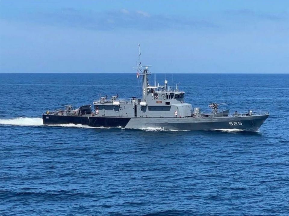 Thai Navy supports ground troops to reclaim key position in Trat amid border clashes