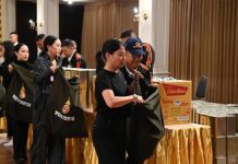 Princess Sirivannavari prepares royal relief bags to support frontline troops