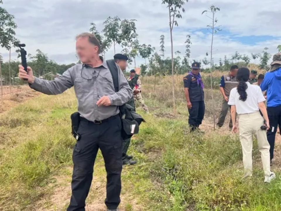 International media survey rocket-damaged communities in Buriram