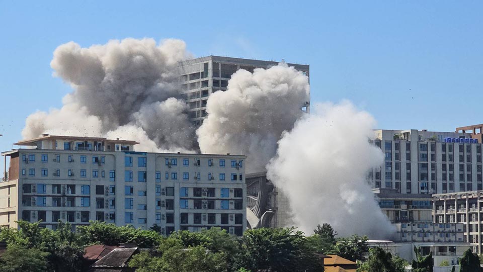 Myanmar demolishes scam center in Shwe Kokko SEZ as Thailand repatriates suspected Chinese scammers