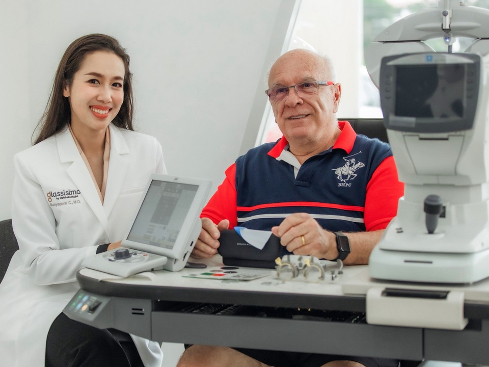 Glassisimo becomes the first “Excellent-Grade” Ophthalmologist-Accredited Optical Clinic in Pattaya and Thailand’s Eastern Seaboard