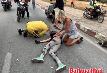 Two foreign tourists injured in motorcycle collision on Jomtien Second Road