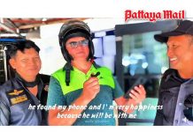Small act, big impression as Pattaya officers return lost phone to tourist