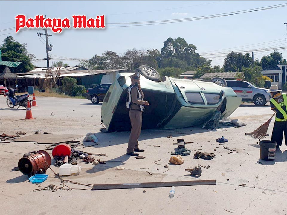 Pickup overturns in Pattaya after boat mechanic reportedly blacks out