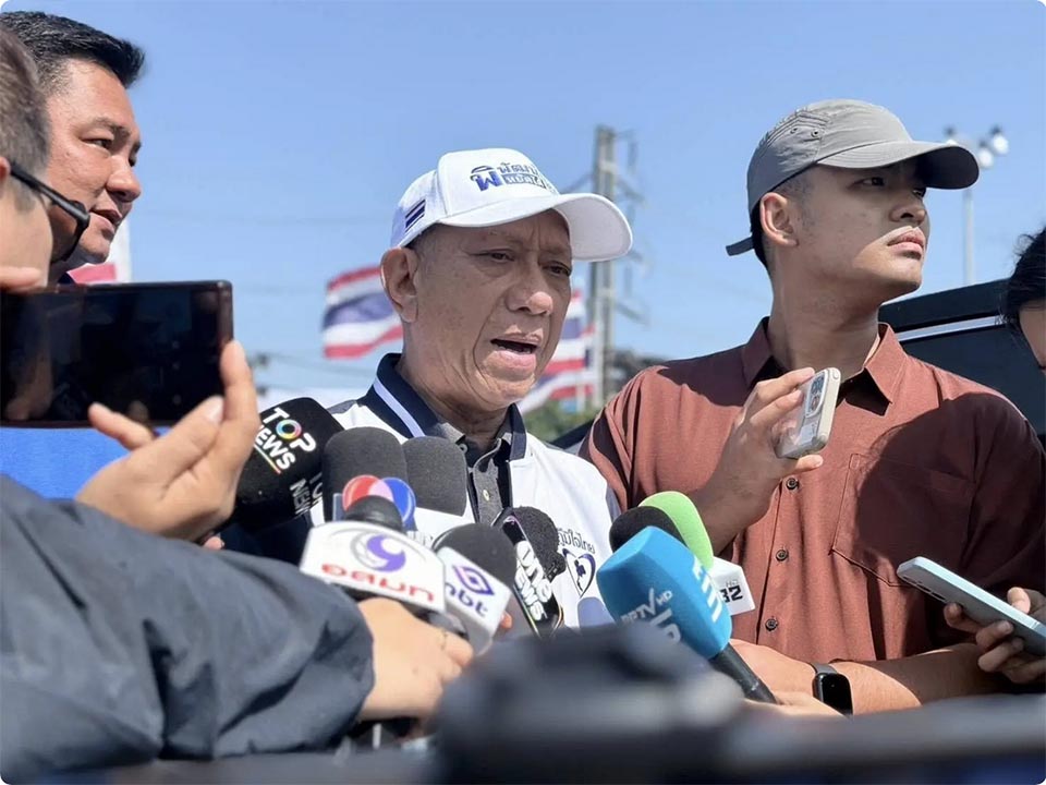 Transport Minister orders urgent probe into crane collapse striking express train